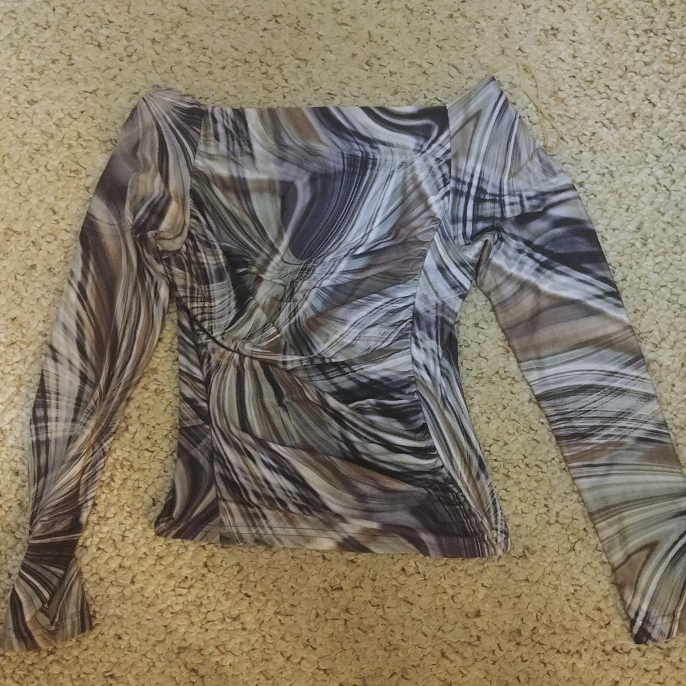 Off shoulder long sleeve shirt